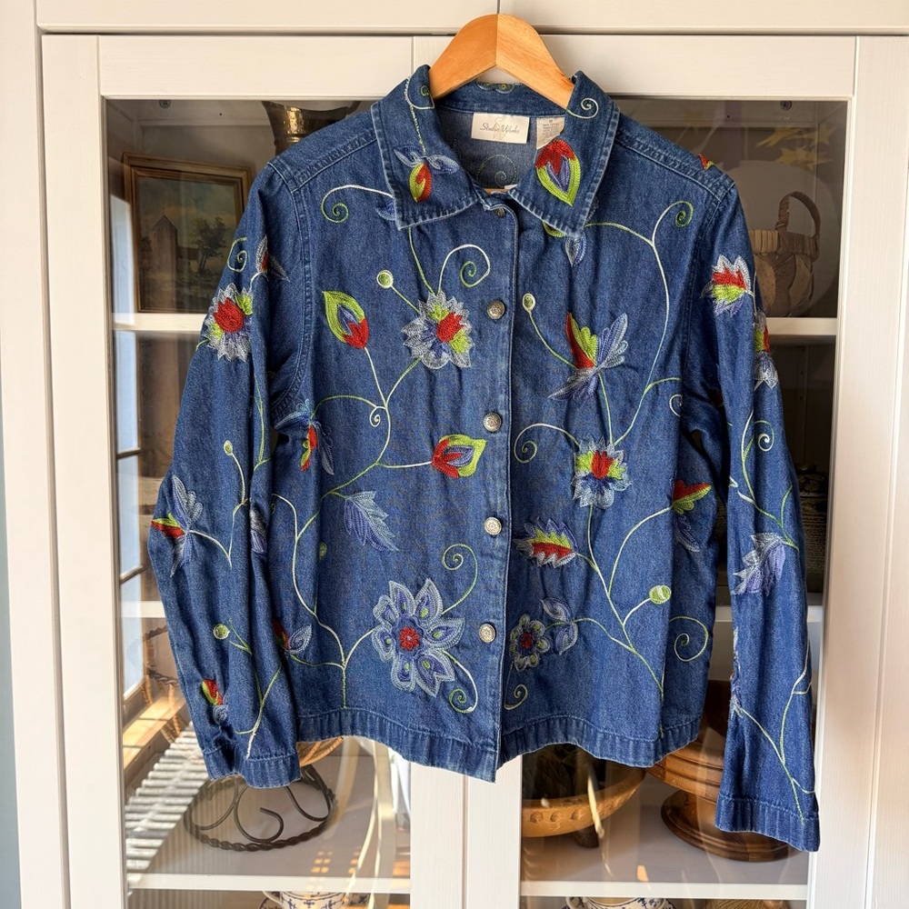 Vintage Floral Embroidered Denim Jacket